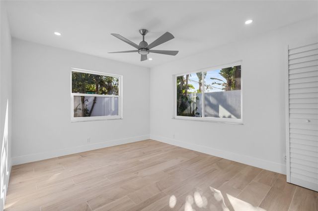 2830 NE 46th Street, Lighthouse Point, FL 33064