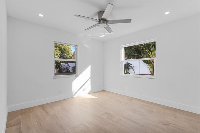 2830 NE 46th Street, Lighthouse Point, FL 33064