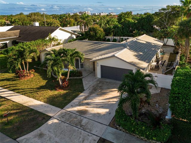 2830 NE 46th Street, Lighthouse Point, FL 33064