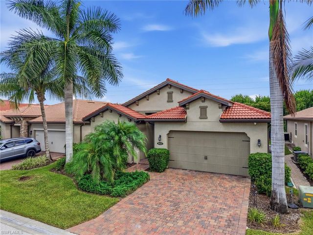 16423 Barclay CT, Naples, FL 34110