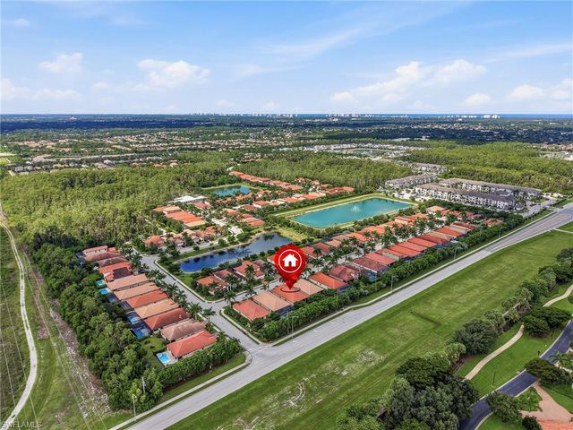 16423 Barclay CT, Naples, FL 34110