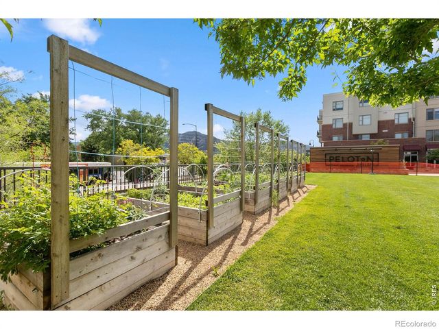 3401 Arapahoe Avenue 220, Boulder, CO 80303