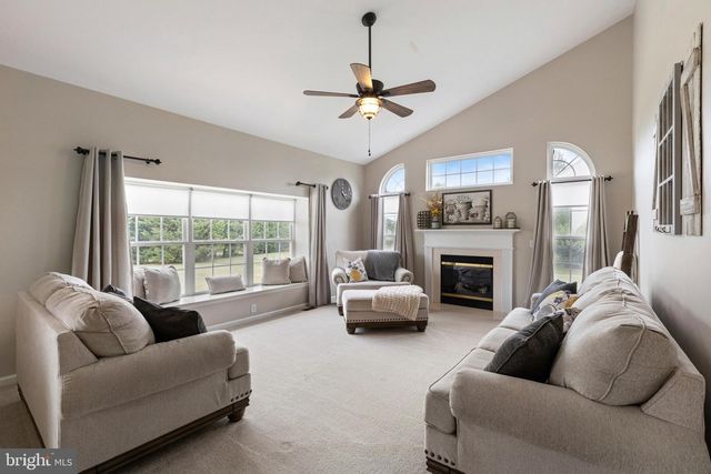 8 E STONEWALL DR, Middletown, DE 19709