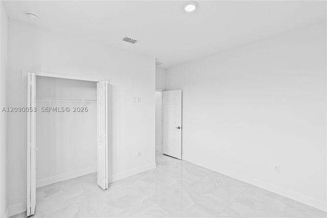 376 S Cratsley Ave, Lehigh Acres, FL 33974