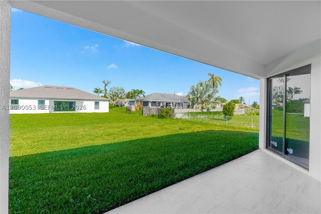 376 S Cratsley Ave, Lehigh Acres, FL 33974