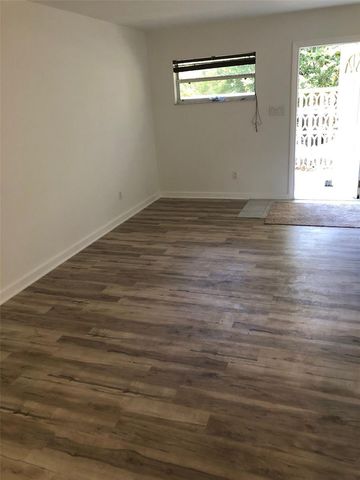 4040 NW 19TH PLACE, Gainesville, FL 32605