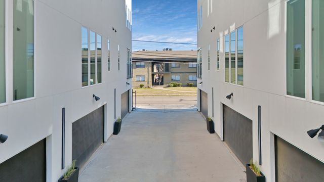 1731 N Fitzhugh Avenue 1, Dallas, TX 75204