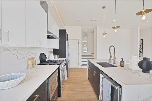 1731 N Fitzhugh Avenue 1, Dallas, TX 75204