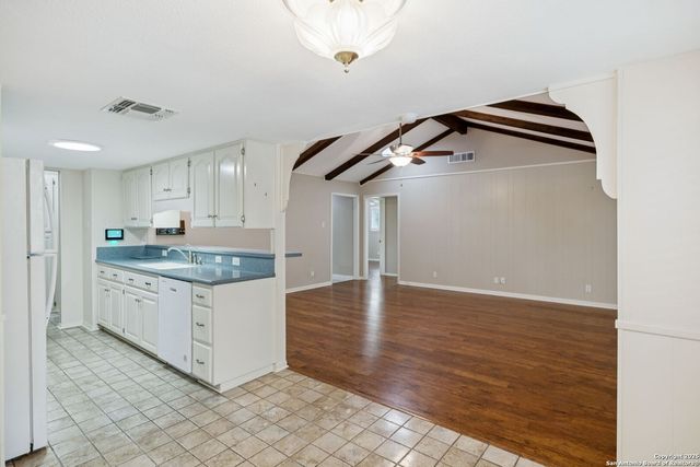 100 Lincoln, Schertz, TX 78154