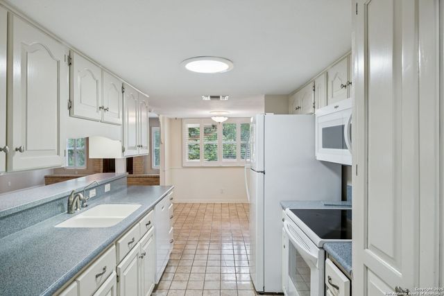 100 Lincoln, Schertz, TX 78154