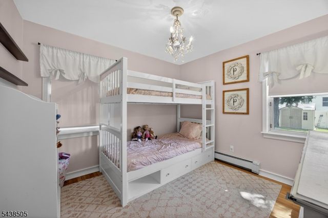 245 N 11Th St, Kenilworth Boro, NJ 07033