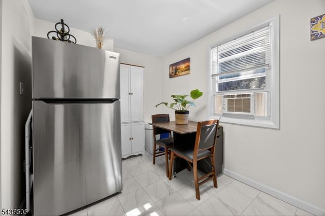 245 N 11Th St, Kenilworth Boro, NJ 07033
