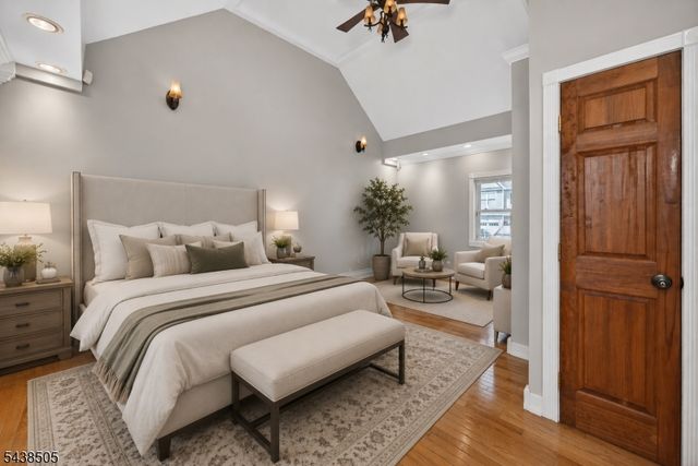 245 N 11Th St, Kenilworth Boro, NJ 07033