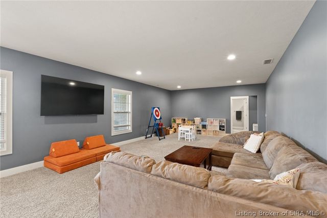 1858 Hazeltine Way, Henryville, IN 47126