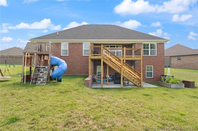 1858 Hazeltine Way, Henryville, IN 47126