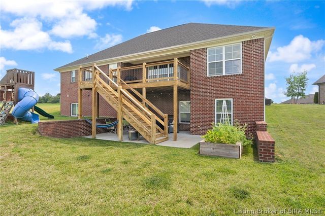 1858 Hazeltine Way, Henryville, IN 47126