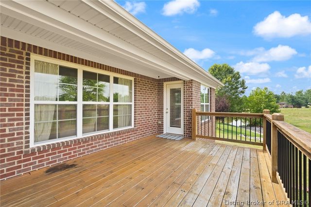 1858 Hazeltine Way, Henryville, IN 47126