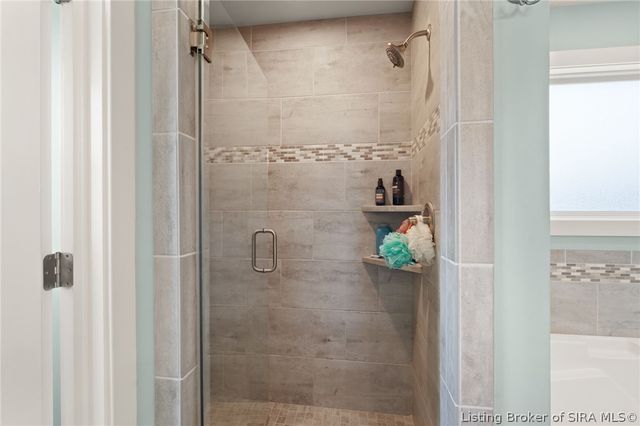 1858 Hazeltine Way, Henryville, IN 47126