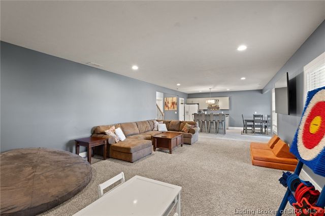 1858 Hazeltine Way, Henryville, IN 47126