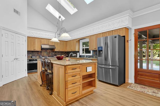 1010 Little River Way, Alpharetta, GA 30004