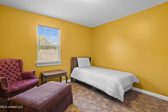 1400 W 20th Street, Gulfport, MS 39501