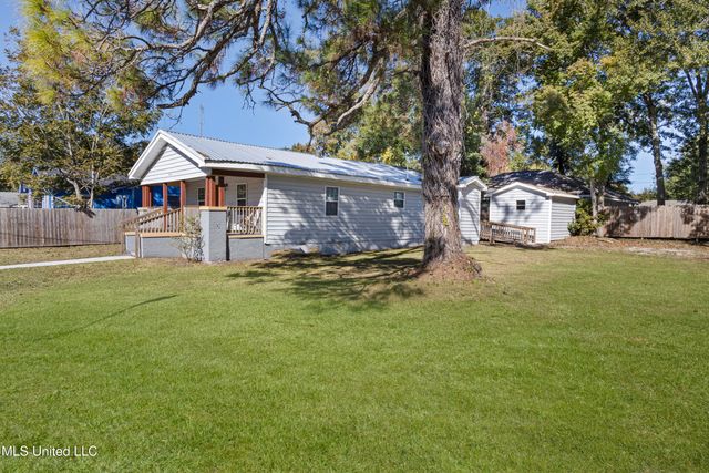 1400 W 20th Street, Gulfport, MS 39501