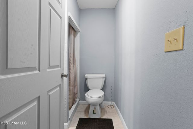 1400 W 20th Street, Gulfport, MS 39501