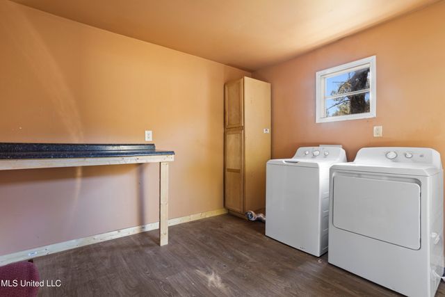 1400 W 20th Street, Gulfport, MS 39501