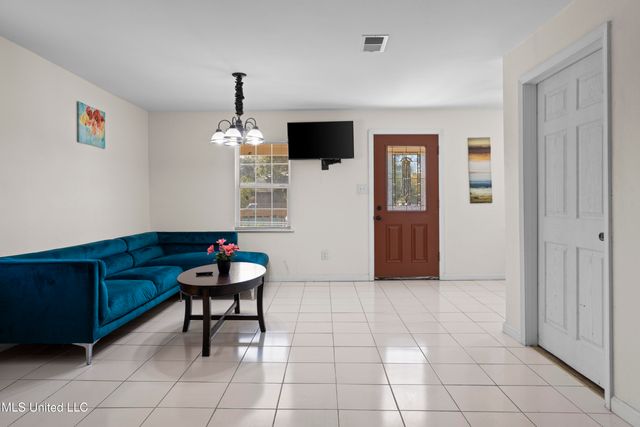 1400 W 20th Street, Gulfport, MS 39501