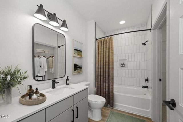 3901 Capital Hills Drive C1a, Raleigh, NC 27616