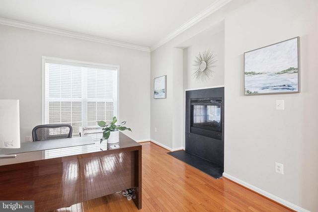 8322 MIDDLE RUDDINGS DR, Lorton, VA 22079