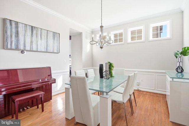 8322 MIDDLE RUDDINGS DR, Lorton, VA 22079