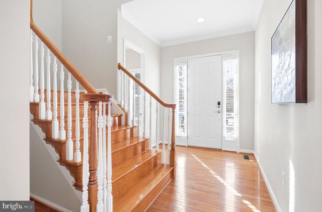 8322 MIDDLE RUDDINGS DR, Lorton, VA 22079