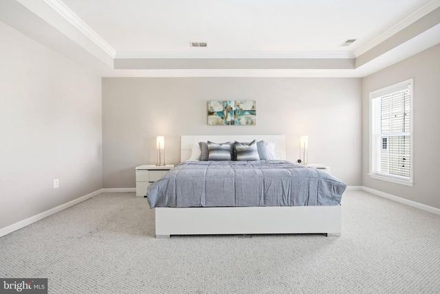 8322 MIDDLE RUDDINGS DR, Lorton, VA 22079