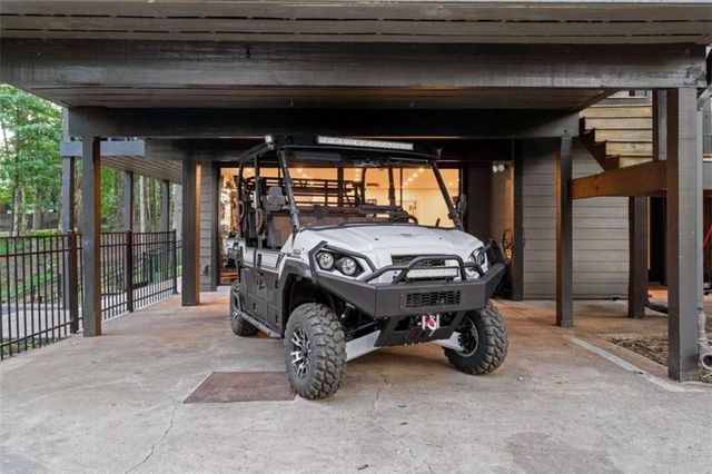 6680 Woodlake Drive, Flowery Branch, GA 30542