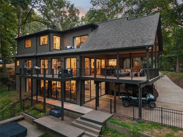 6680 Woodlake Drive, Flowery Branch, GA 30542