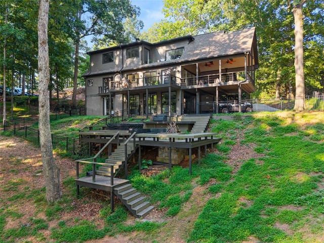 6680 Woodlake Drive, Flowery Branch, GA 30542