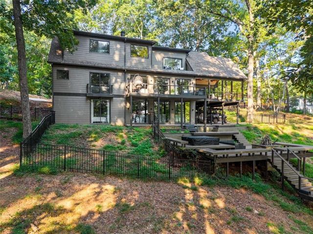 6680 Woodlake Drive, Flowery Branch, GA 30542