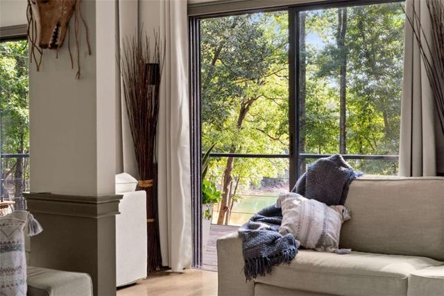 6680 Woodlake Drive, Flowery Branch, GA 30542