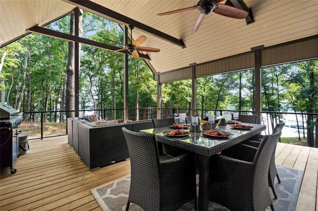 6680 Woodlake Drive, Flowery Branch, GA 30542