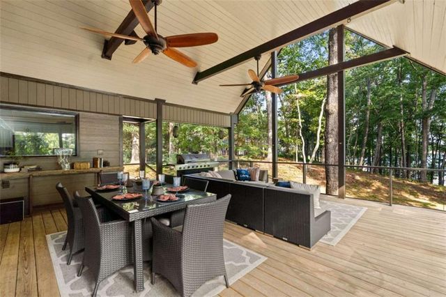 6680 Woodlake Drive, Flowery Branch, GA 30542