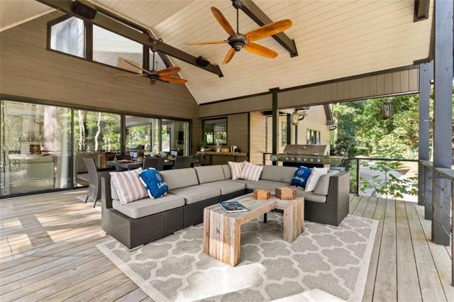 6680 Woodlake Drive, Flowery Branch, GA 30542