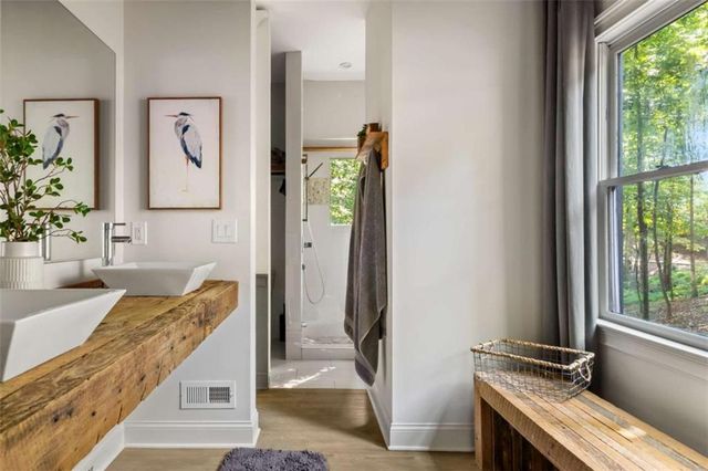 6680 Woodlake Drive, Flowery Branch, GA 30542