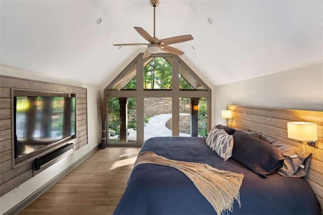 6680 Woodlake Drive, Flowery Branch, GA 30542