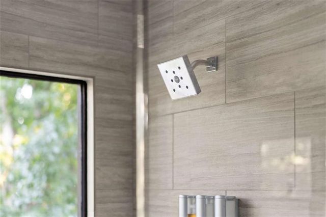 6680 Woodlake Drive, Flowery Branch, GA 30542