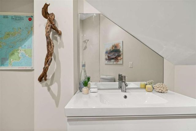 6680 Woodlake Drive, Flowery Branch, GA 30542