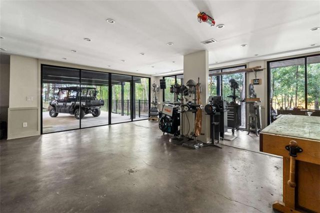 6680 Woodlake Drive, Flowery Branch, GA 30542