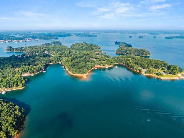 6680 Woodlake Drive, Flowery Branch, GA 30542