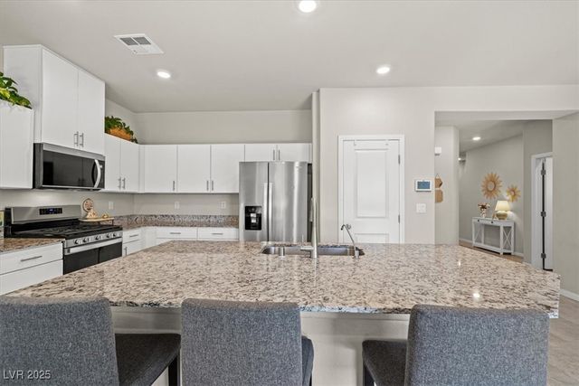 3747 Berenices Avenue, North Las Vegas, NV 89084