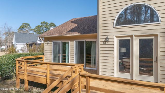 312 Eastchester Drive, Morehead City, NC 28557